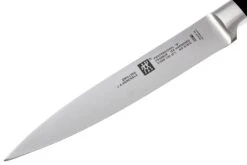 Zwilling - Professional « S » Couteau à Larder Et à Garnir 7 Zwilling - Professional « S » Couteau à Larder Et à Garnir -Cuisine Couteaux Magasin ZW31020 130 02 zwilling professional s 31020 130 officemes d2