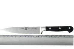Zwilling - Professional « S » Couteau à Trancher 16cm 9 Zwilling - Professional « S » Couteau à Trancher 16cm -Cuisine Couteaux Magasin ZW31020 160 04 zwilling professional s 31020 160 vleesmes d4